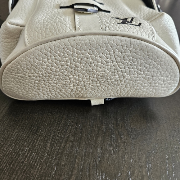 LOUIS VUITTON Taurillon Christopher Sling White - Picture 6 of 10
